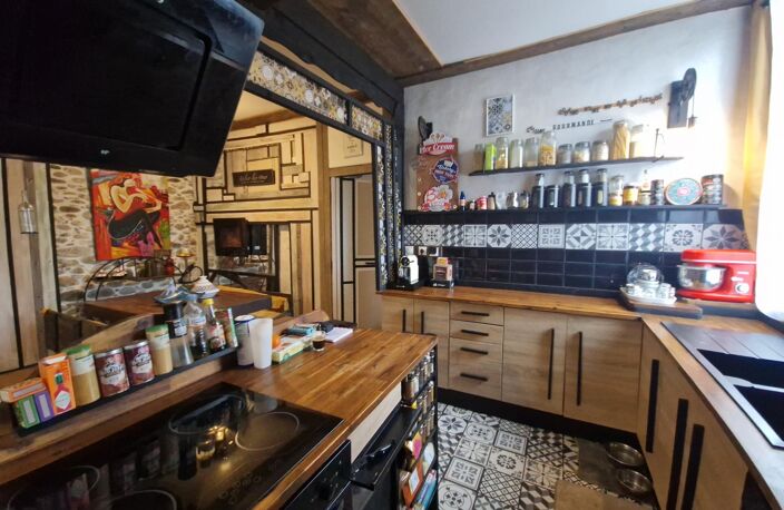 Maison traditionnelle de 158m², 4 chambres et un cabanon de 40m². Terrain 1157 m². — photo 2