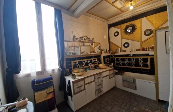 Maison traditionnelle de 158m², 4 chambres et un cabanon de 40m². Terrain 1157 m². — photo 4