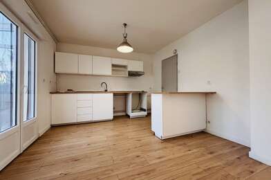 Maison 5 pièces 1700 €