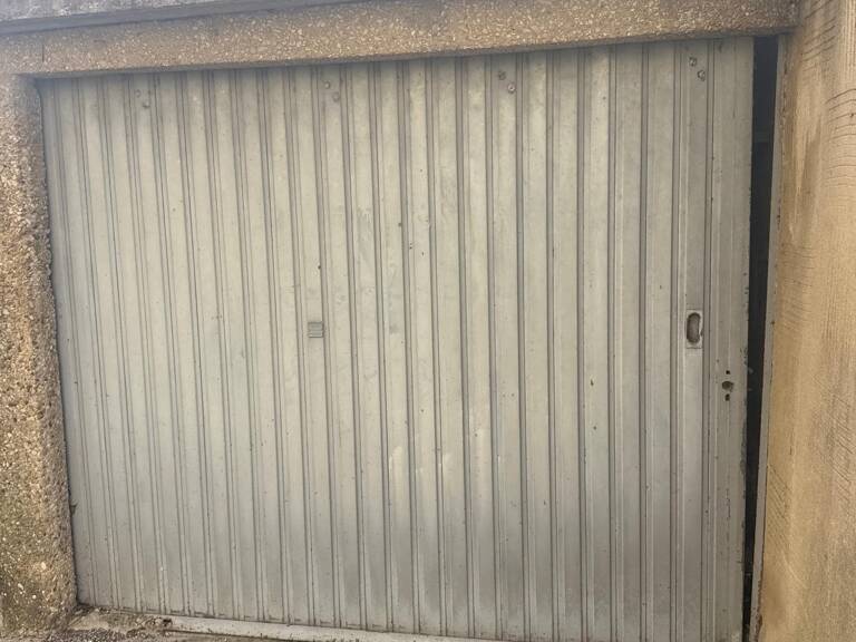 Garage Rue jean Andre Borde — photo 1