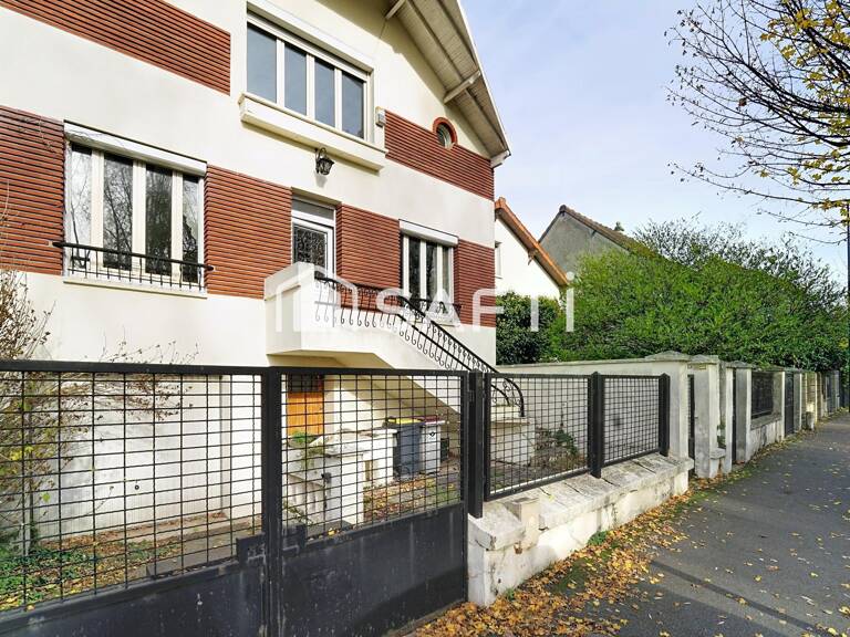 Maison familiale 153 m² habitables  244 m² au sol  Jardin  Garage — photo 1