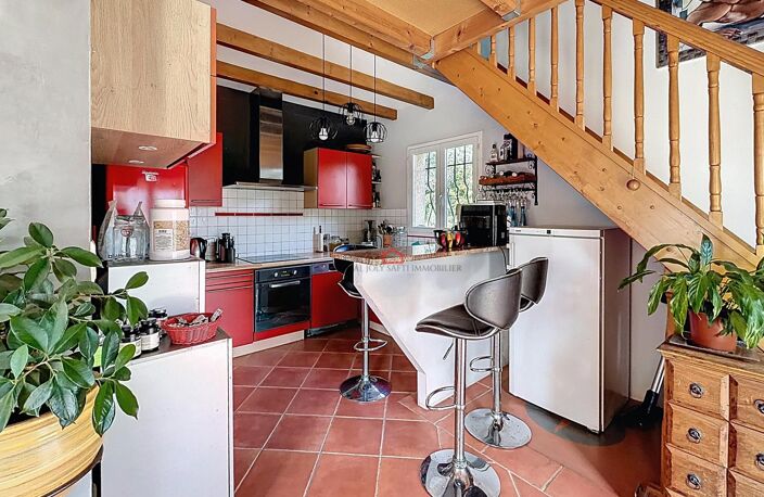 Maison avec appartement principal et dépendance — photo 5