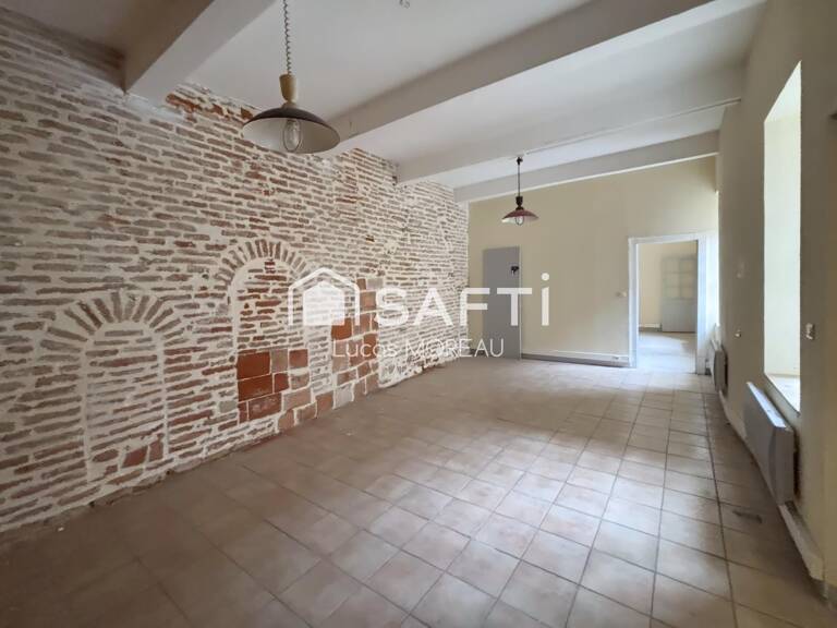 Plateau de 100m2 à rénover — photo 1