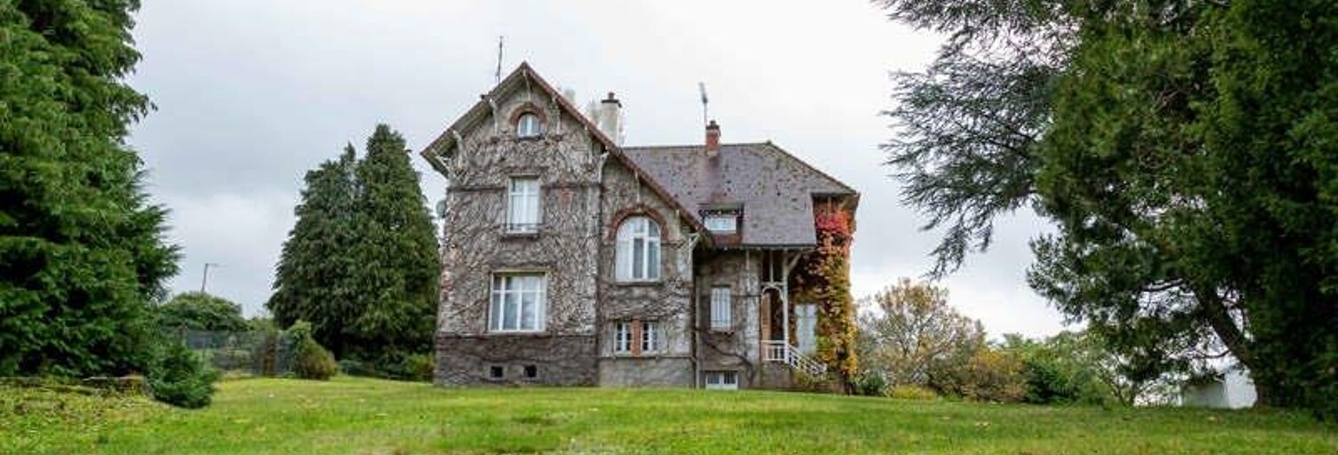 Maison 8 Pièces 220 m² à vendre à Bourganeuf (23400)