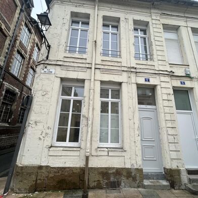 Appartement  670 €
