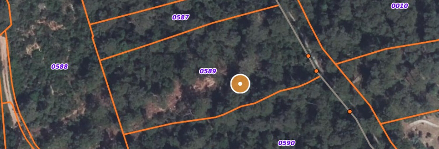 Terrain  4260 m² à vendre à Carnoules (83660)