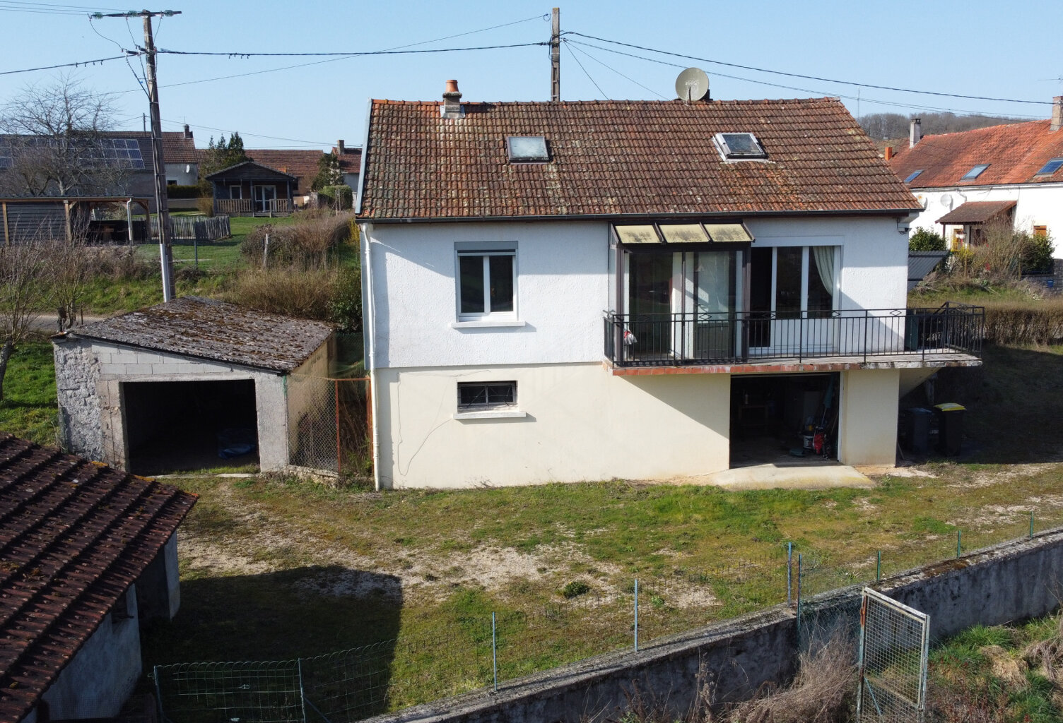 EXCLU Pavillon sur sous-sol avec terrain 1250m2 à Voudenay — photo 1