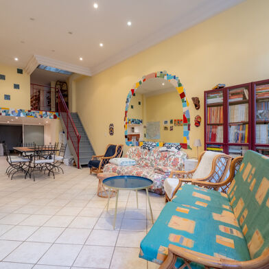 Appartement 4 pièces 320250 €