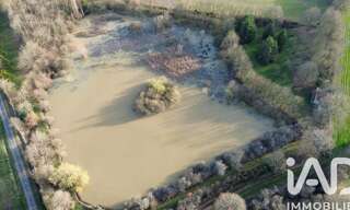 Terrain  32204 m² à vendre à Usson-du-Poitou (86350)