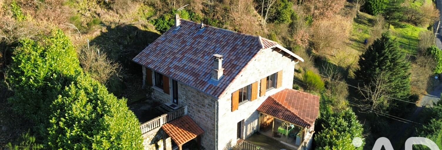 Maison 8 Pièces 136 m² à vendre à Belsentes (07160)