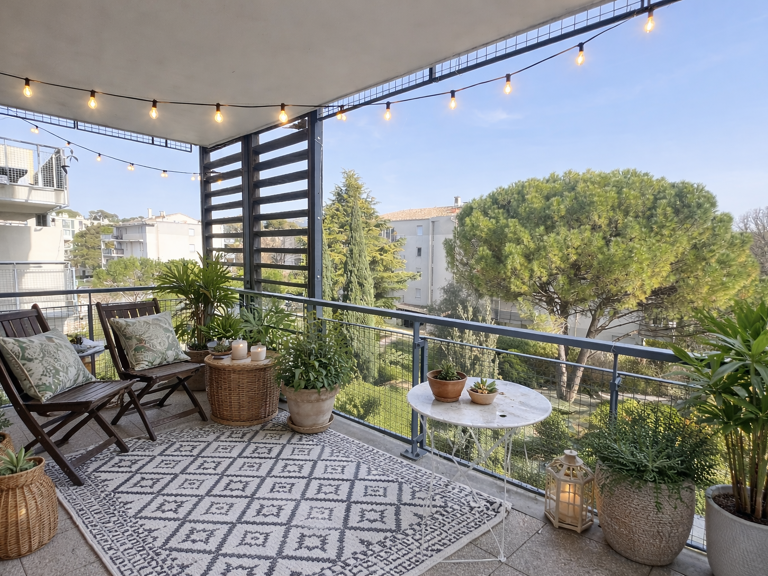 Les rives d'Allauch, T2 + terrasse avec parking privé — photo 1