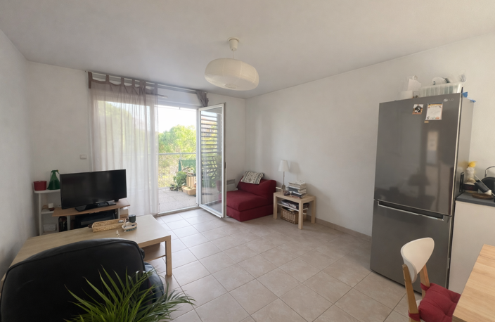 Les rives d'Allauch, T2 + terrasse avec parking privé — photo 2