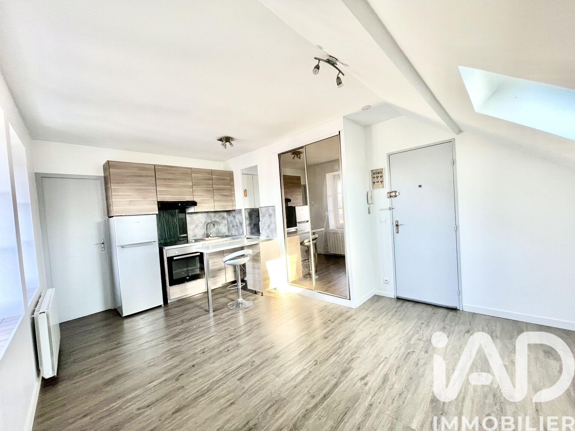 Vente Appartement 1 pièce - Photo 2