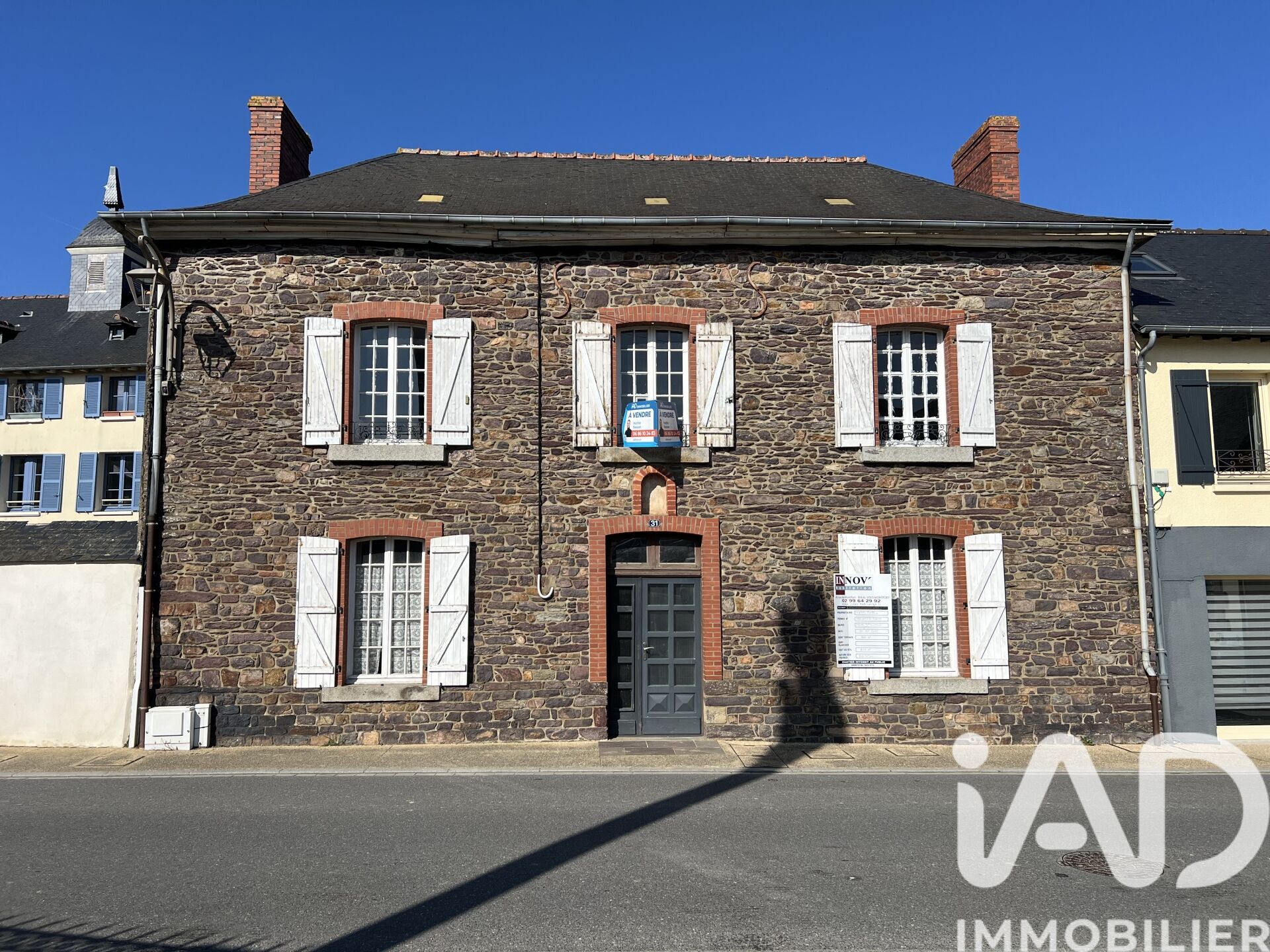 Breal-Sous-Montfort - 225m² - 10p. - 2ch.
