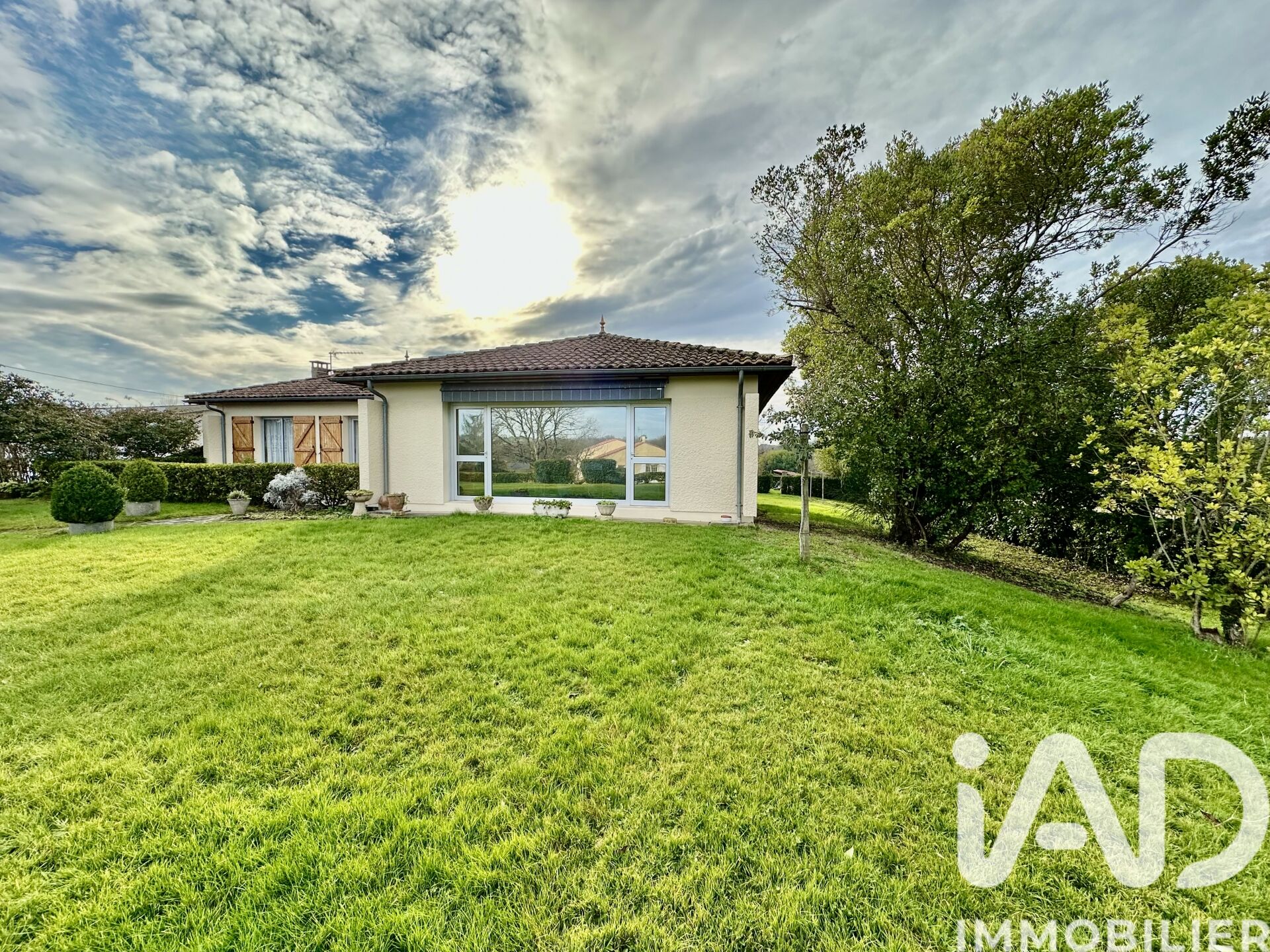 Targon - 154m² - 6p. - 3ch.