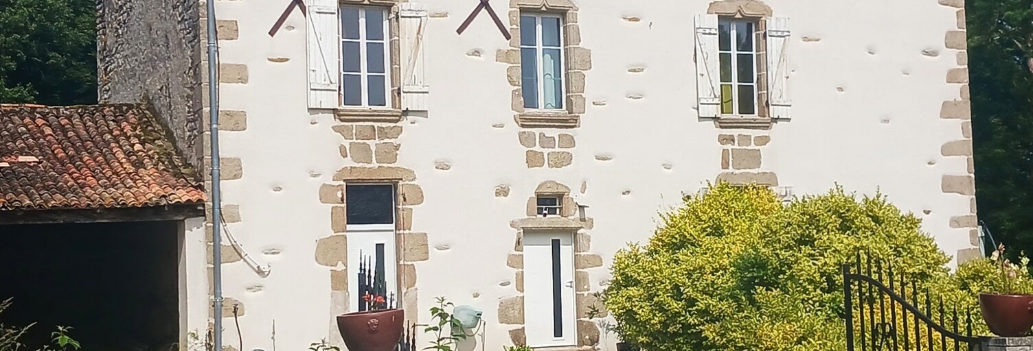 Maison 4 Pièces 126 m² à vendre à Vasles (79340)