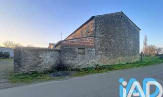 Maison 1 Pièce 100 m² à vendre à Saint-Maixent-de-Beugné (79160)