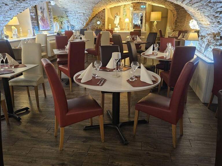 Vente Restaurant 150 m&sup2; — photo 1