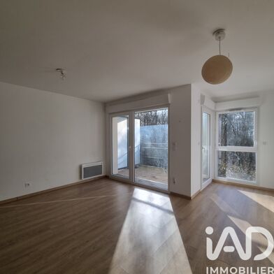 Appartement 3 pièces 770 €