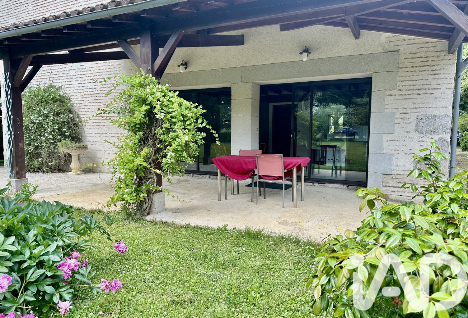 Vente Maison/villa 8 pièces — photo 1