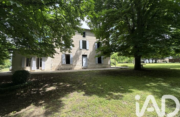 Vente Maison/villa 8 pièces — photo 2