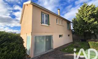 Maison 5 Pièces 81 m² à vendre à Saint-Julien-les-Villas (10800)
