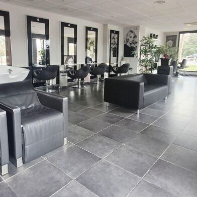 Commerce  235000 €