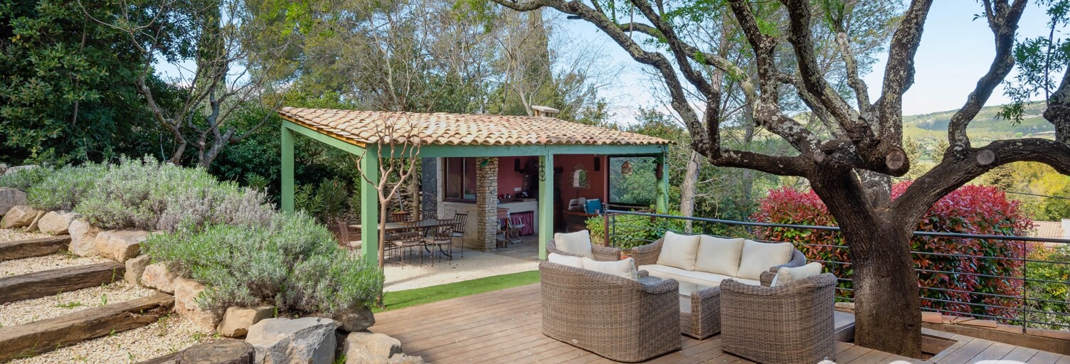 Maison 8 Pièces 181 m² à vendre à Calvisson (30420)