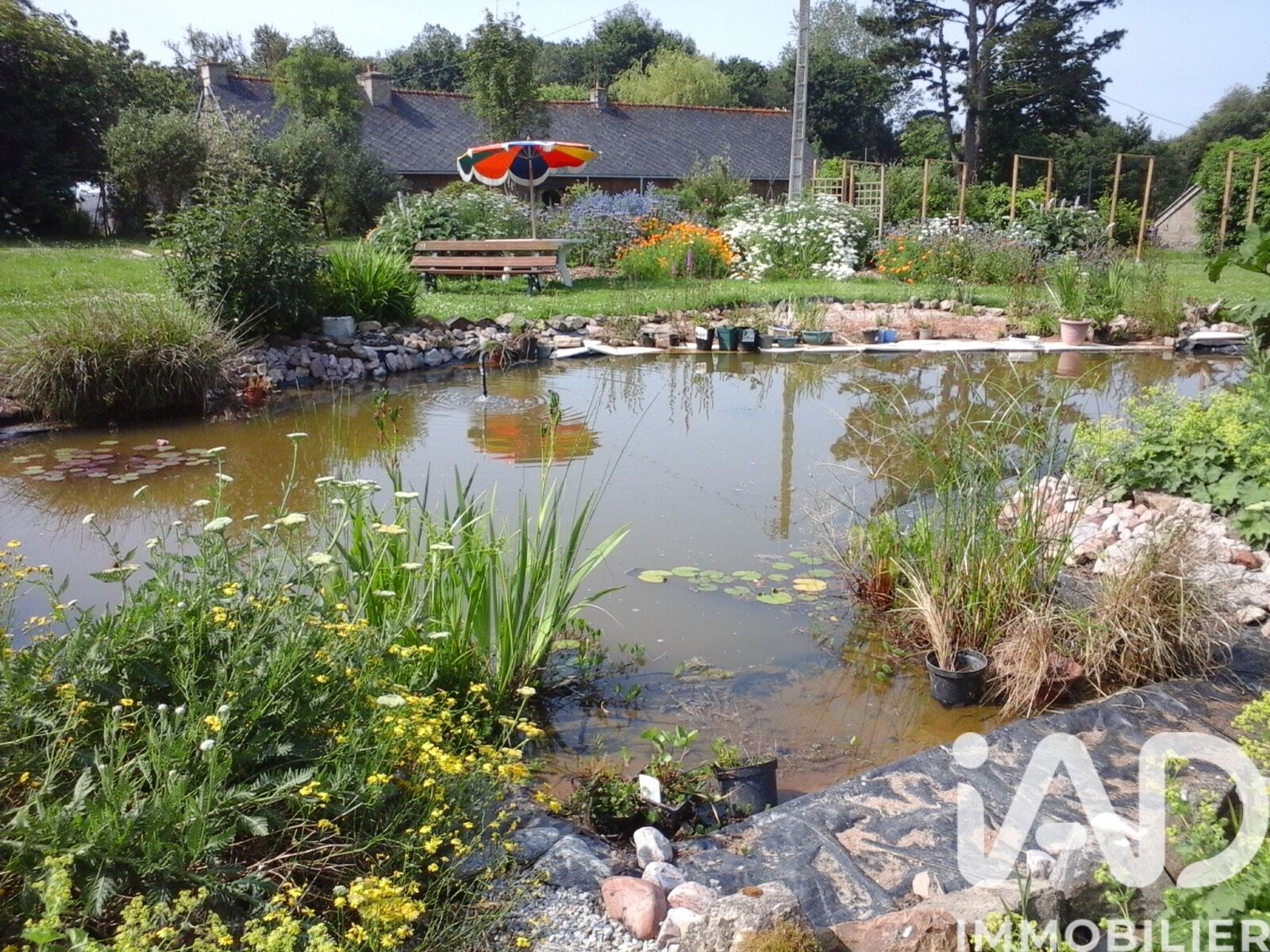 St-Gilles-Les-Bois - 177m² - 6p. - 4ch.