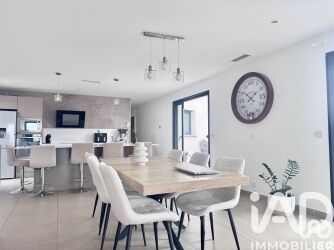 Perpignan - 225m² - 5p.