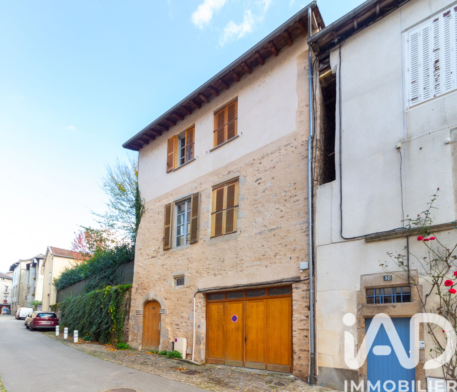 St-Leonard-De-Noblat - 229m² - 1p.