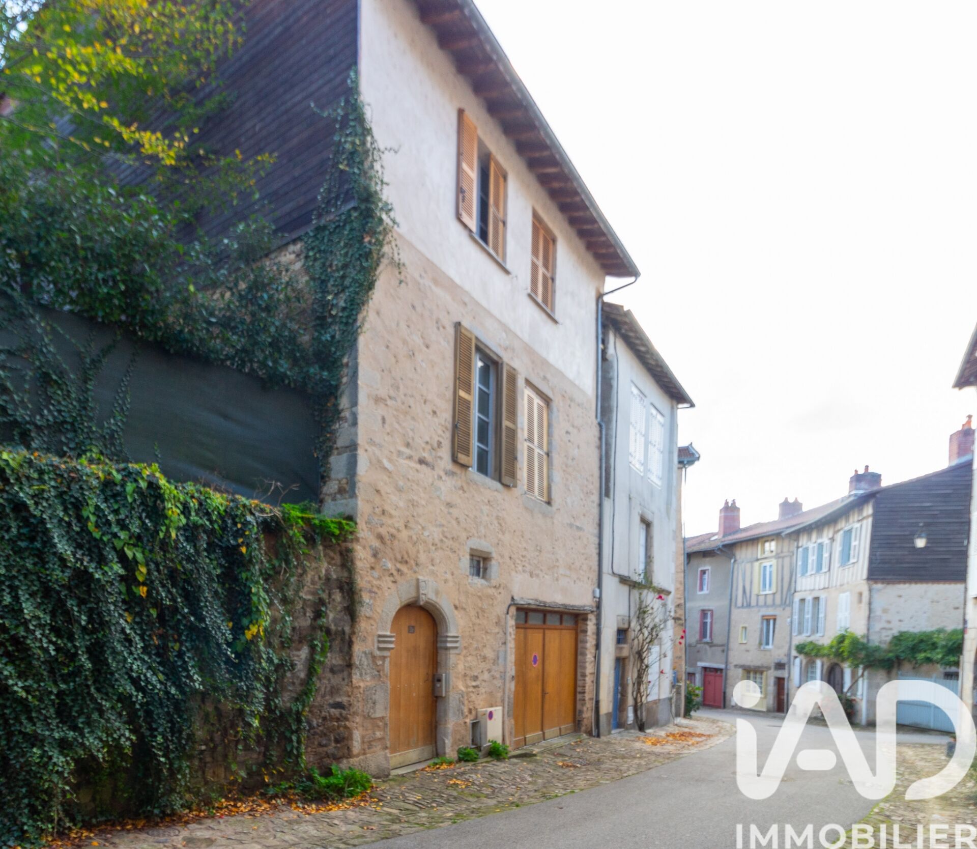 Vente Immeuble 229 m² - Photo 2
