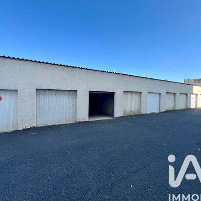 Garage  11000 €