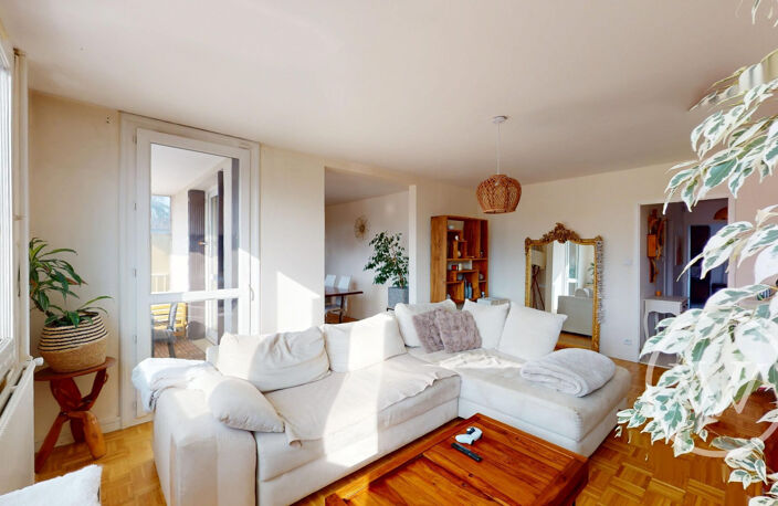 Appartement T4 de 96,12m² avec terrasse, balcon et cave, Valenc — photo 2