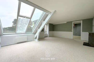 Appartement 3 pièces 275600 €