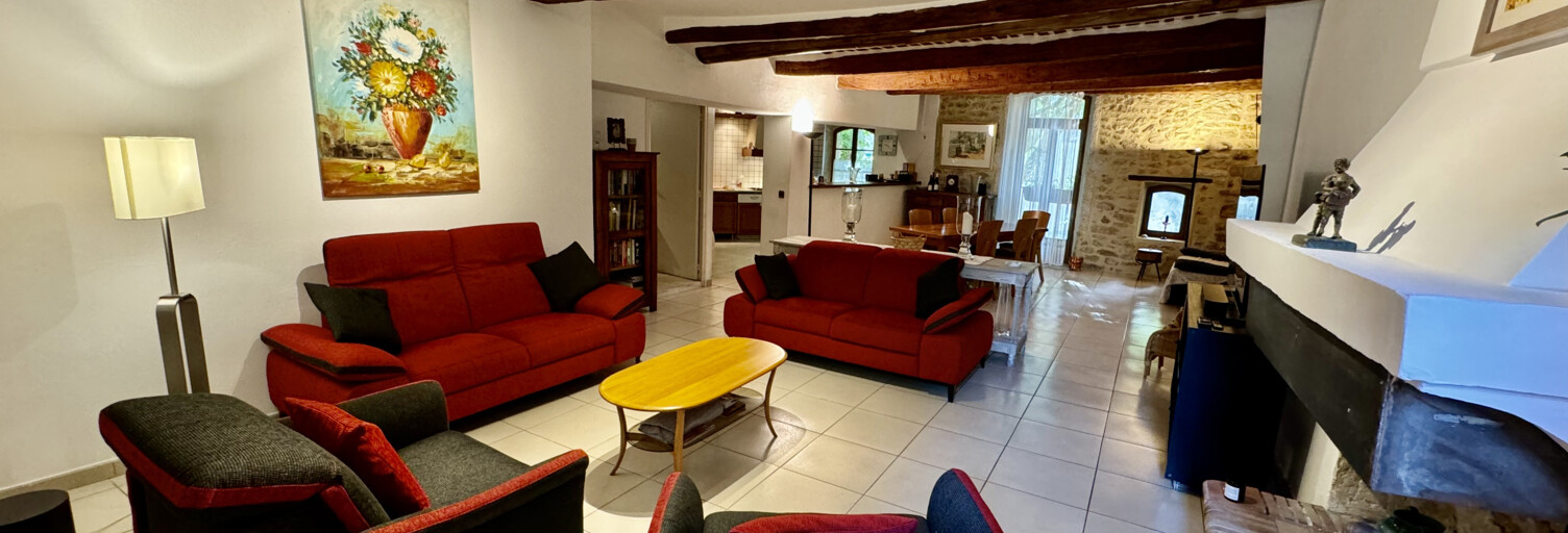 Immeuble  181 m² à vendre à Sainte-Cécile-les-Vignes (84290)