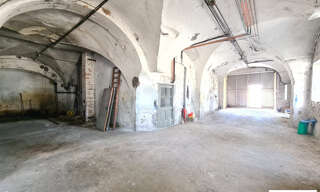 Garage  305 m² à vendre à Montélimar (26200)