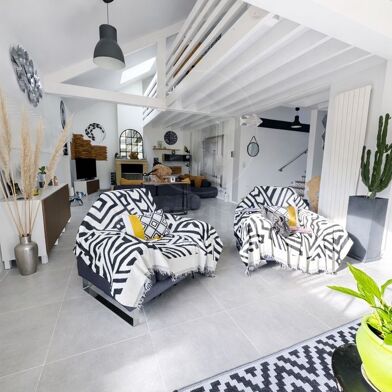 Maison 8 pièces 599000 €