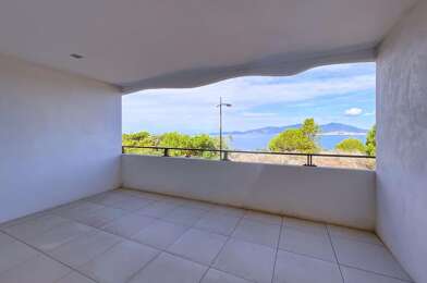 Appartement 2 pièces 240000 €