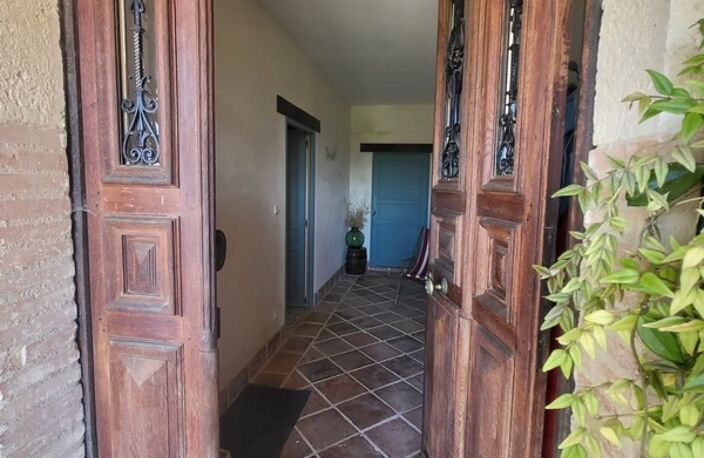 À 5 min de Cadours – Authentique ferme toulousaine de 245 m², en partie rénovée, sur terrain arboré — photo 2