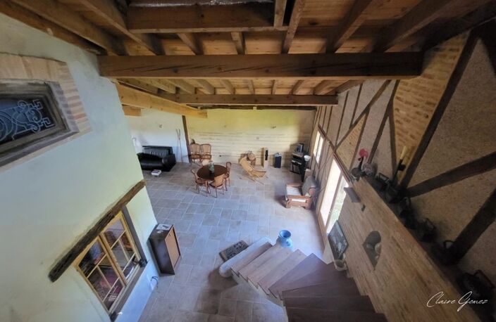 À 5 min de Cadours – Authentique ferme toulousaine de 245 m², en partie rénovée, sur terrain arboré — photo 4