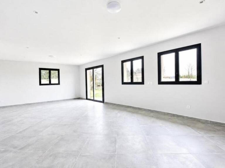SAINT MEDARD DE GUIZIERES (33) Maison  de 2025 de 112 M² + garage — photo 1
