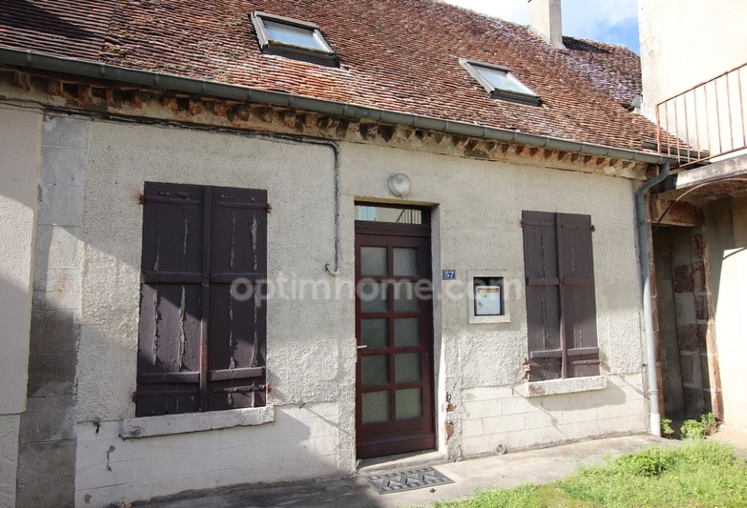 VAILLY SUR SAULDRE, capitale du pays fort, maison de trois pièces entièrement à rénover avec petit jardin — photo 1