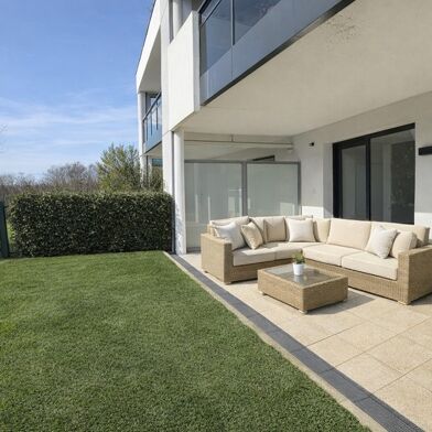 Appartement 3 pièces 281900 €