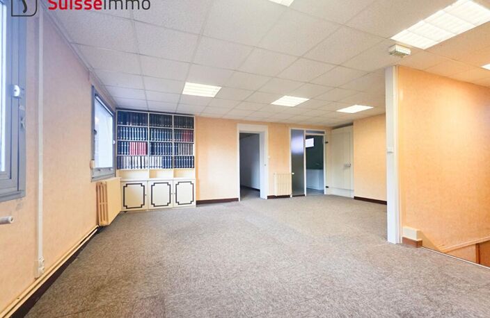 Local Bureaux  559 m2 — photo 4
