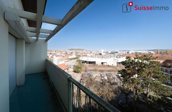 Appartement  4 pièces 70.4 m2 - 2 balcons - Vue Château et pré-la-Rose — photo 4