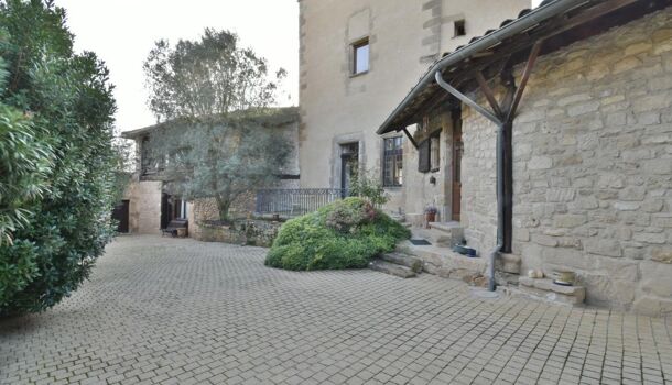 Propri&eacute;t&eacute; 6 pièces  à vendre Mours-Saint-Eusèbe 26540