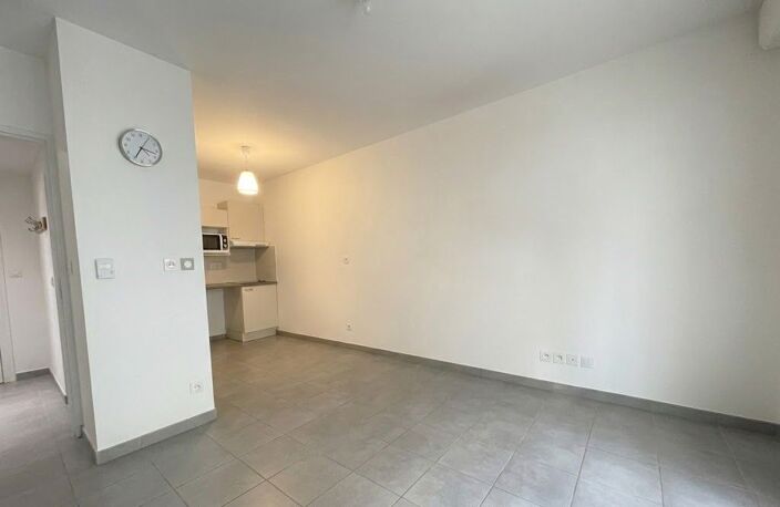 TERRASSE - PARKING - RESIDENCE SENIORS - COEUR DE CASTANET TOLOSAN — photo 5