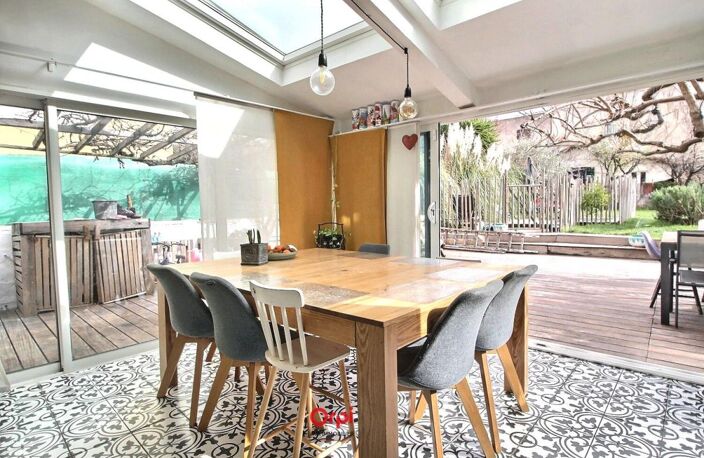 A VENDRE - MAISON EXCEPTIONNELLE - PISCINE - TERRASSE - SAINT LOUP - 13010 MARSEILLE — photo 5