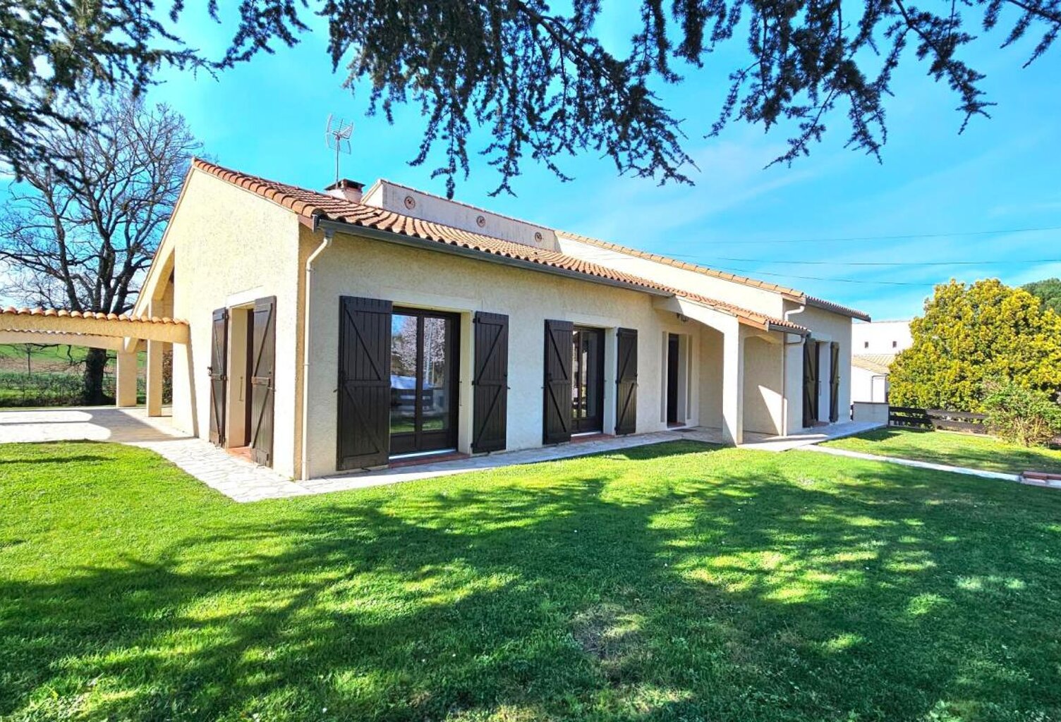 PIN-BALMA - Maison à vendre avec sous-sol et terrain plat — photo 1